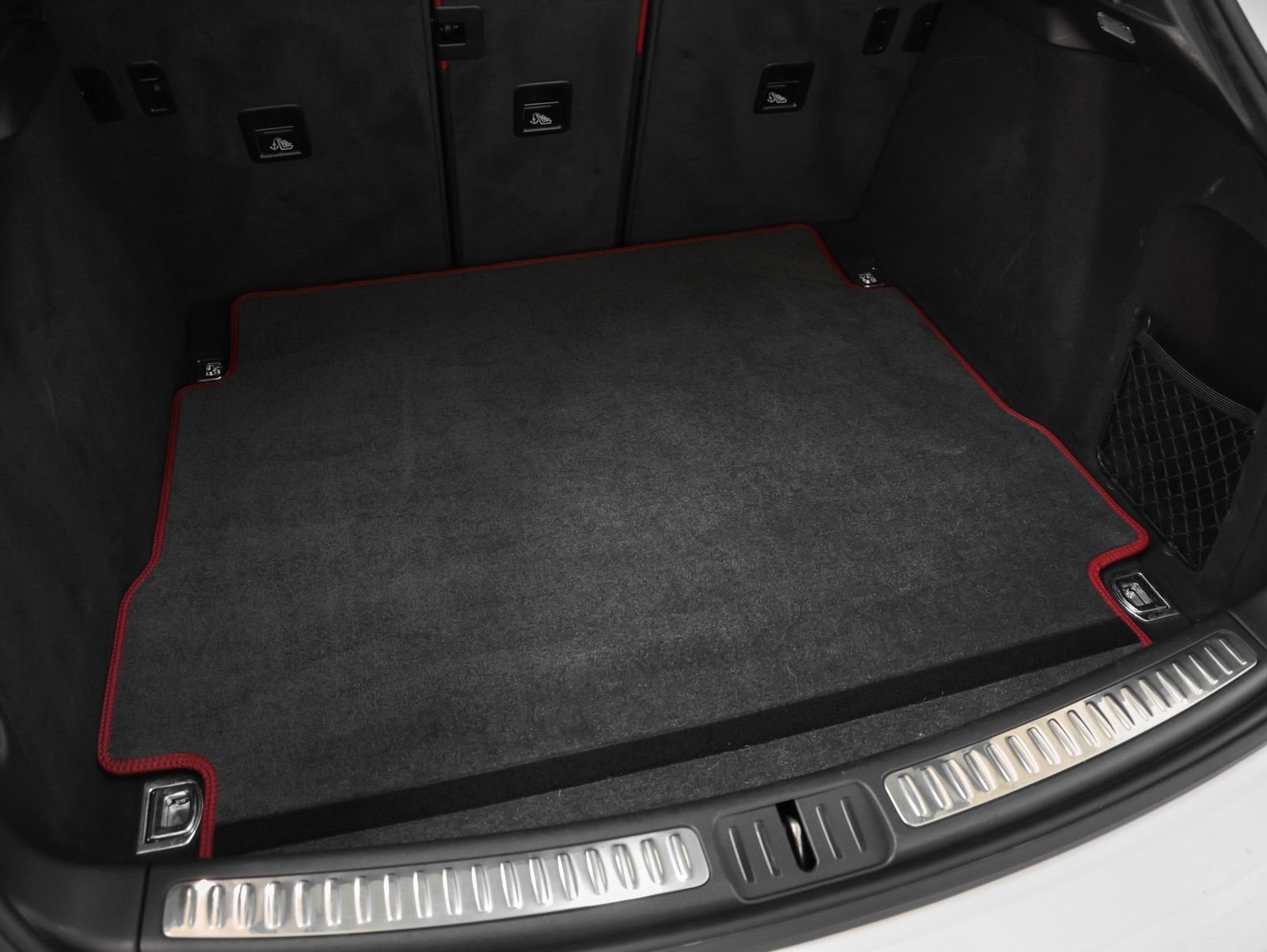 2022 Porsche Macan S