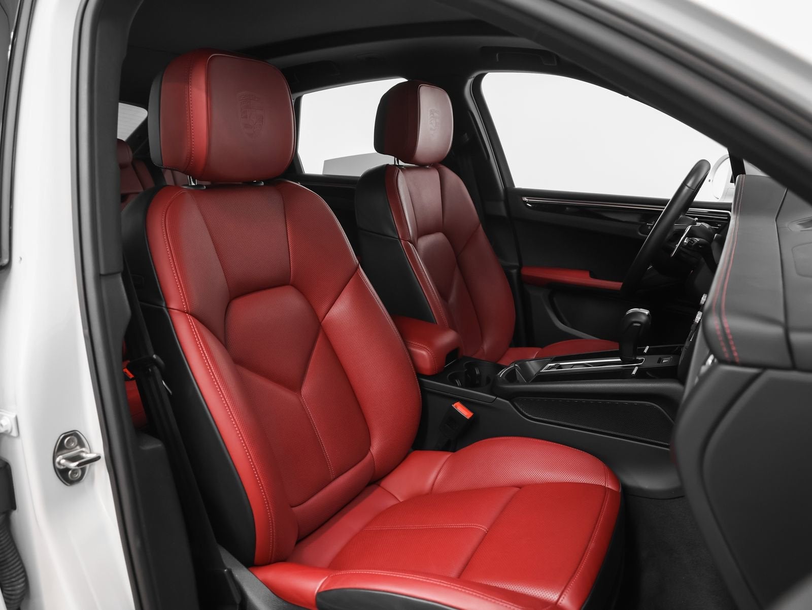 2022 Porsche Macan S