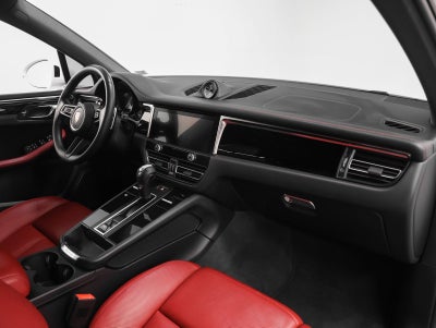 2022 Porsche Macan S