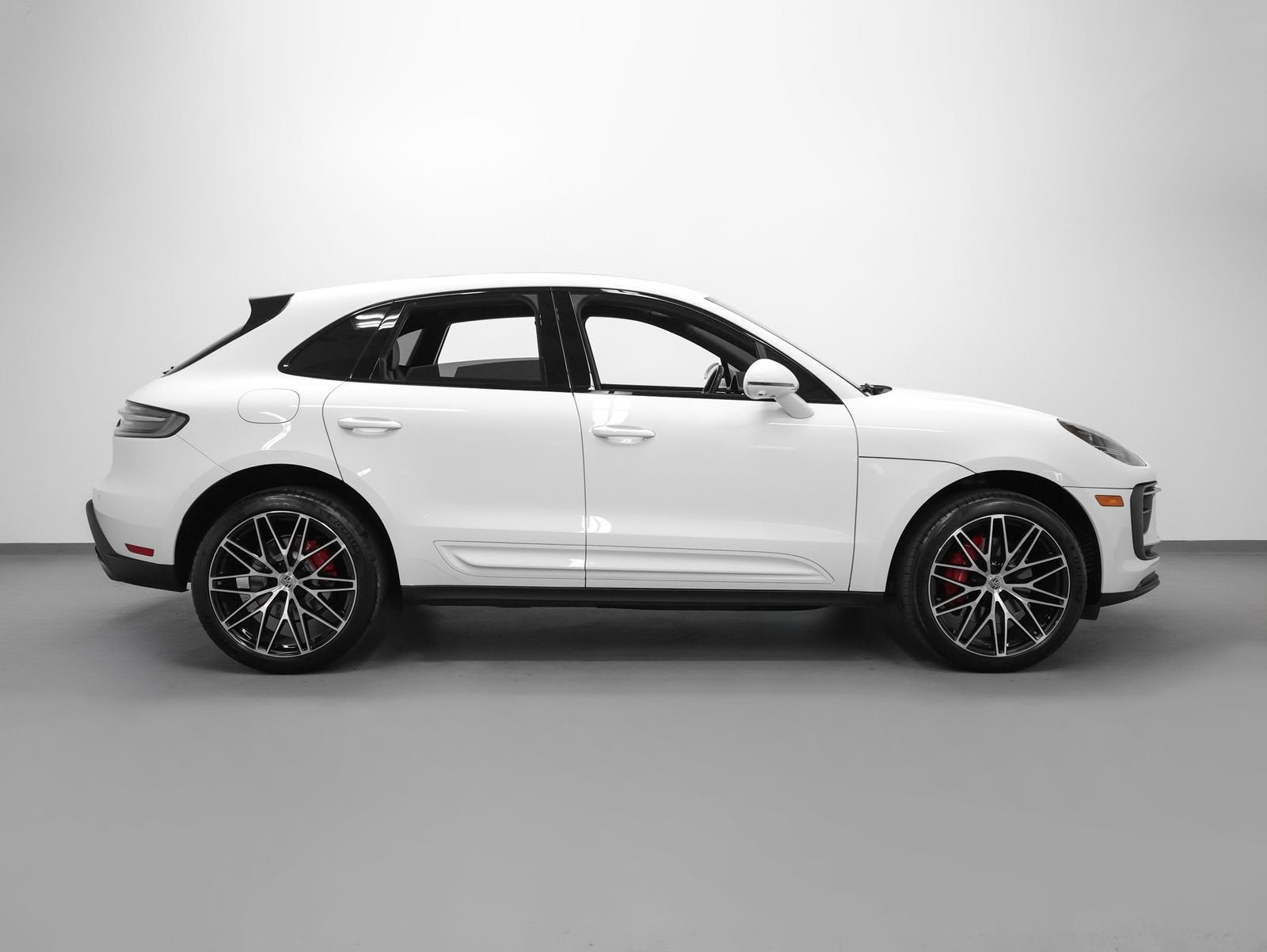 2022 Porsche Macan S