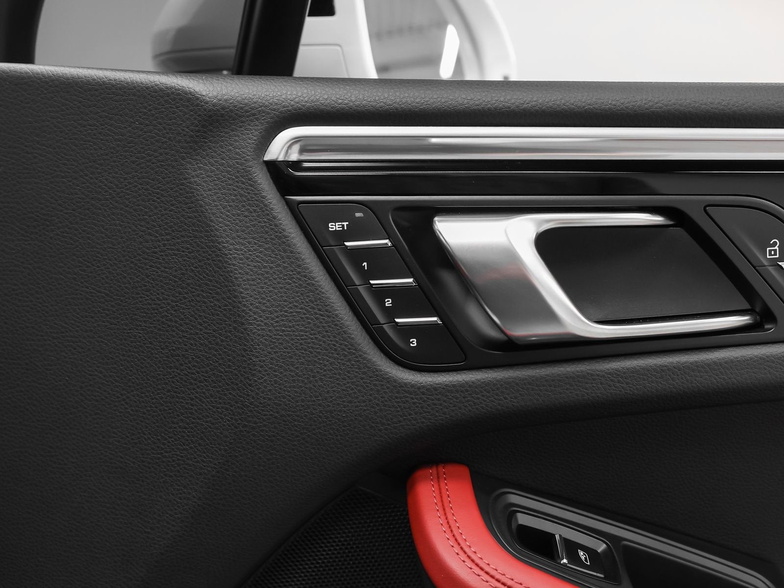 2022 Porsche Macan S