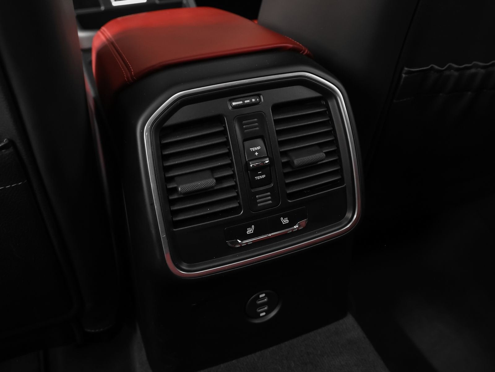 2022 Porsche Macan S