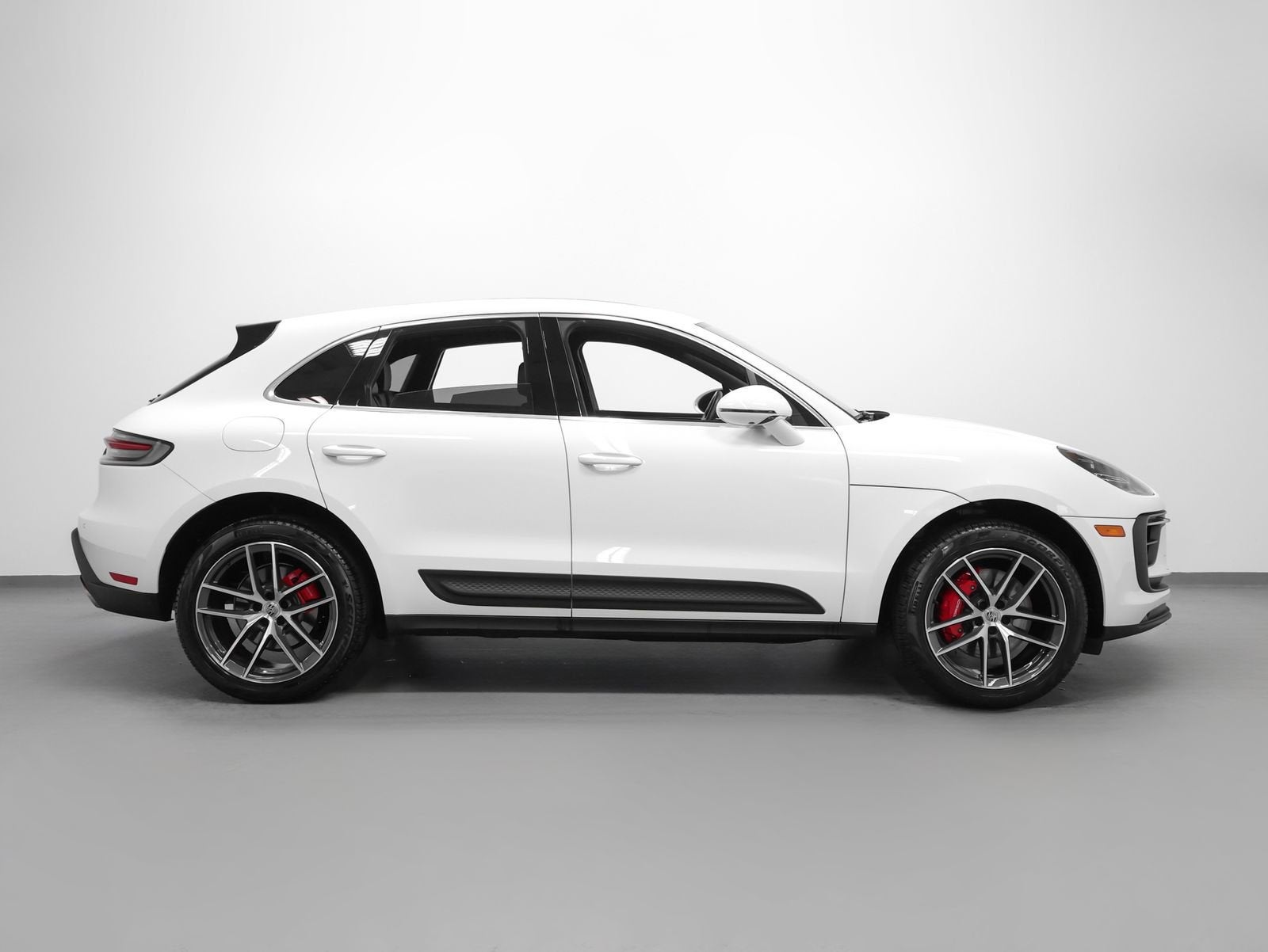 2025 Porsche Macan S