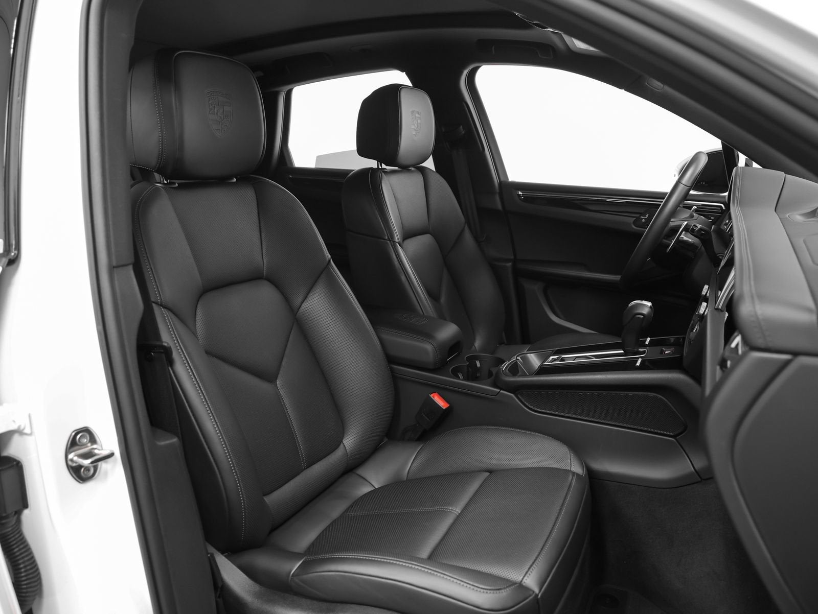 2025 Porsche Macan S