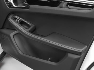 2025 Porsche Macan S