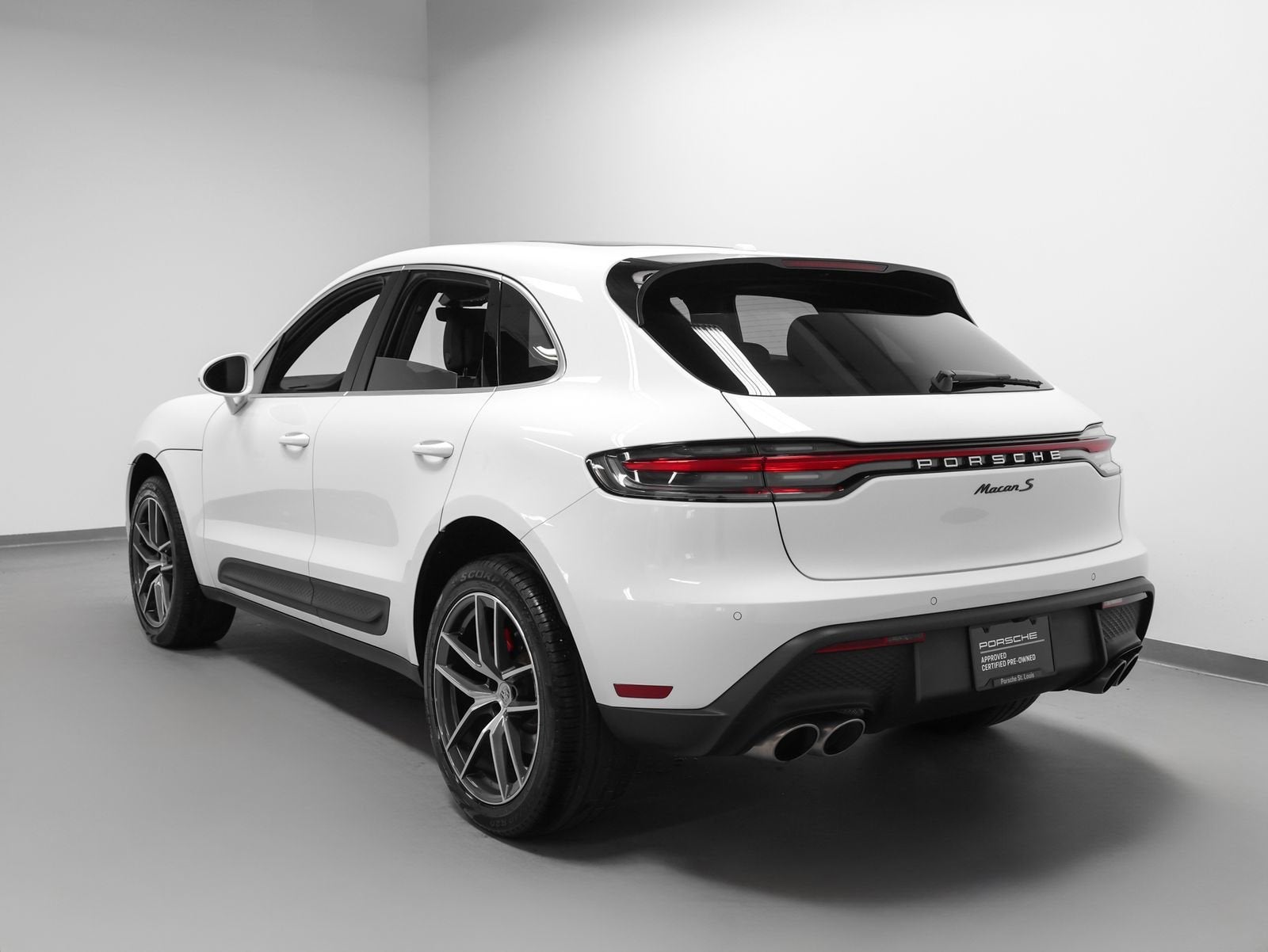 2025 Porsche Macan S