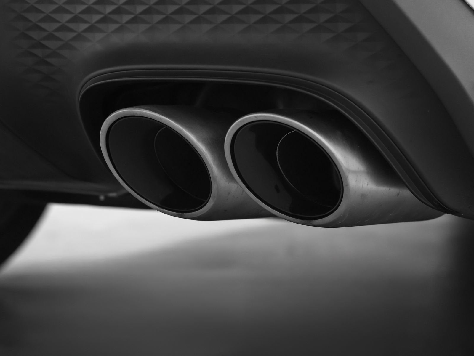 2025 Porsche Macan S