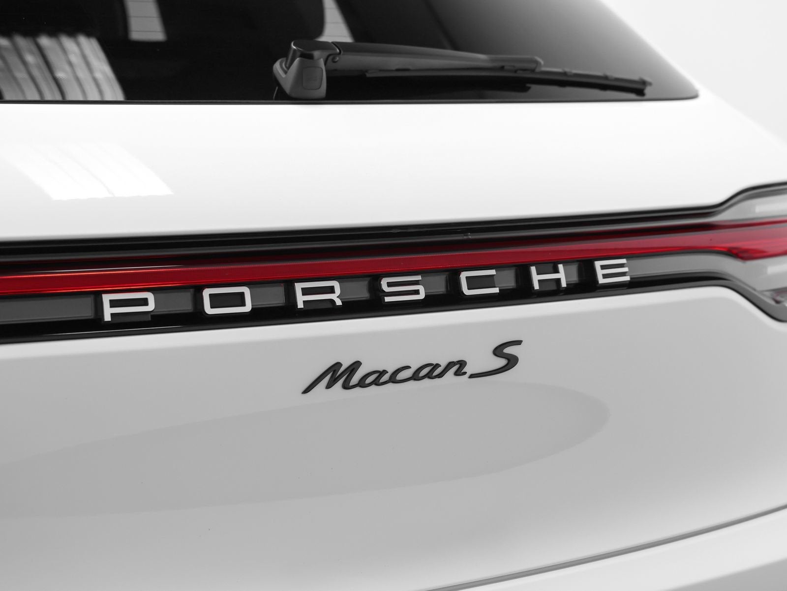 2025 Porsche Macan S