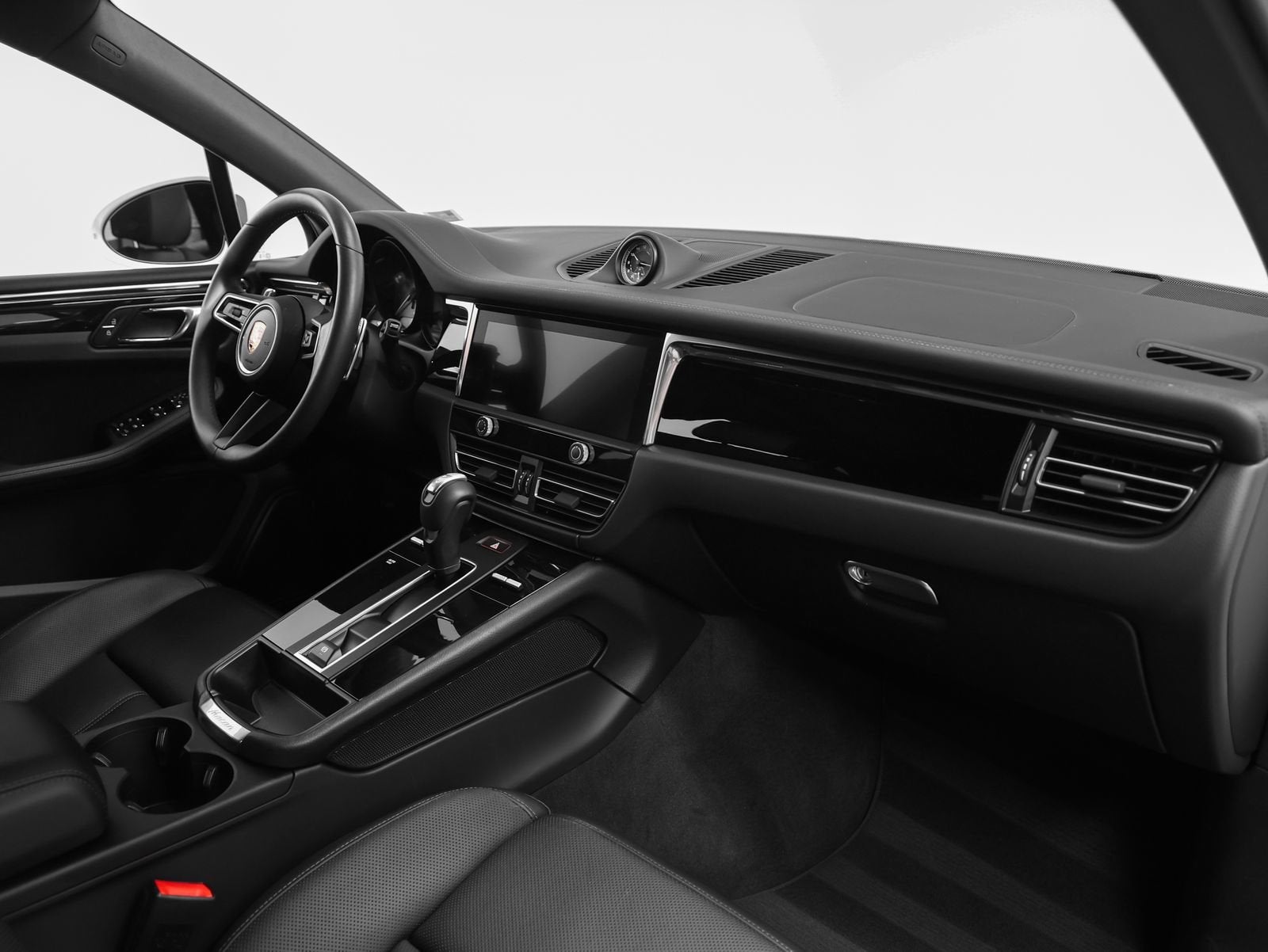 2025 Porsche Macan S