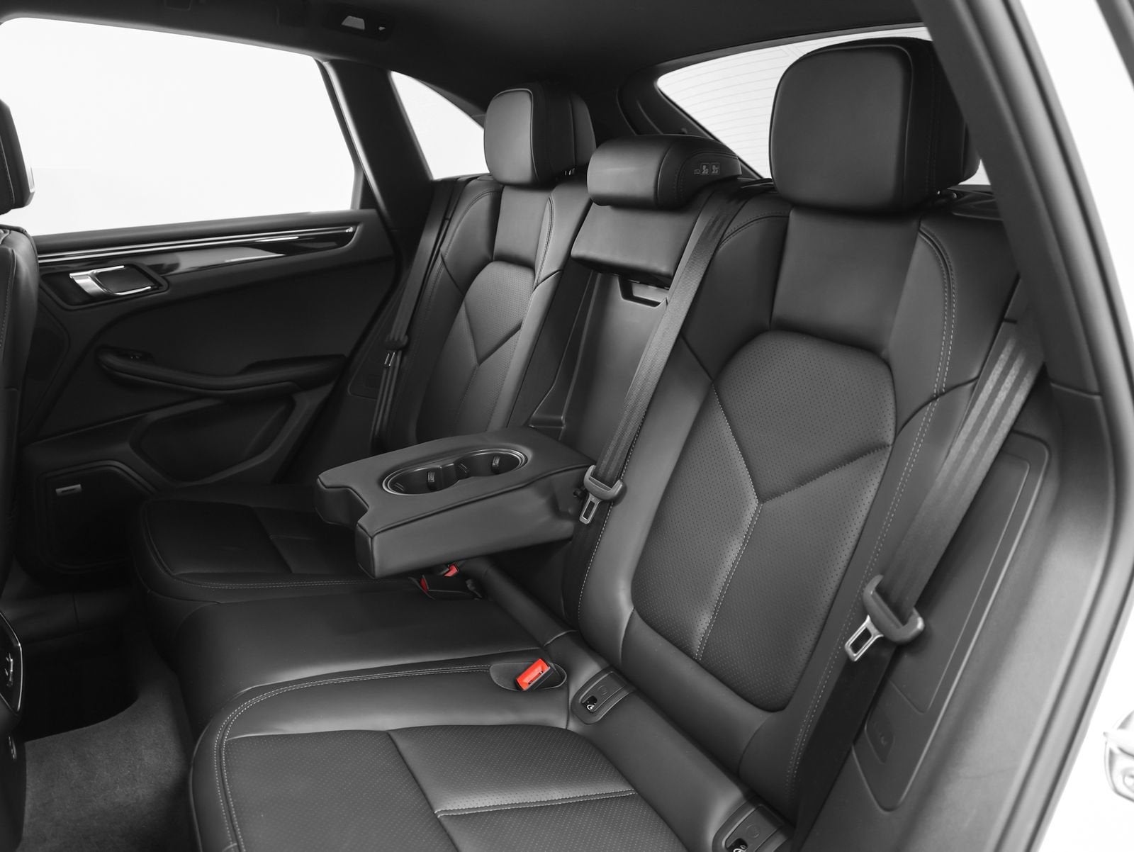 2025 Porsche Macan S