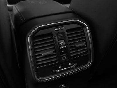 2025 Porsche Macan S