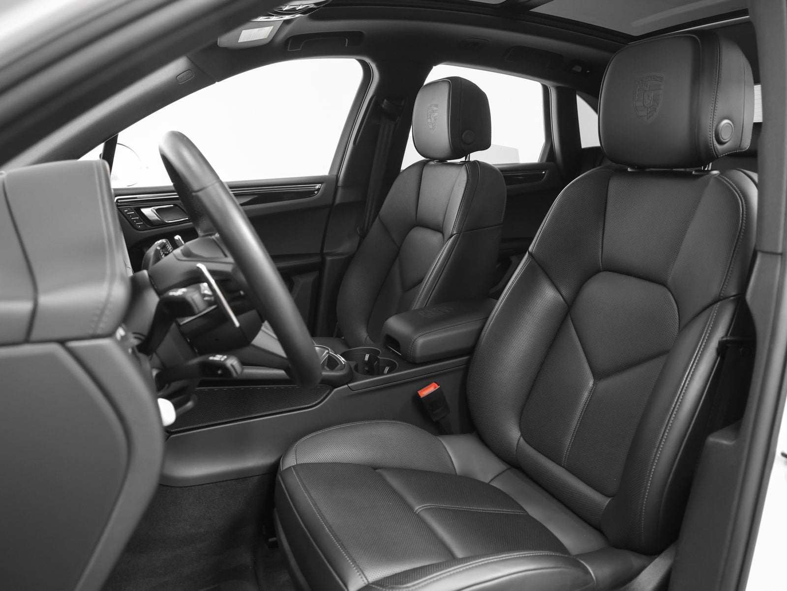 2025 Porsche Macan S