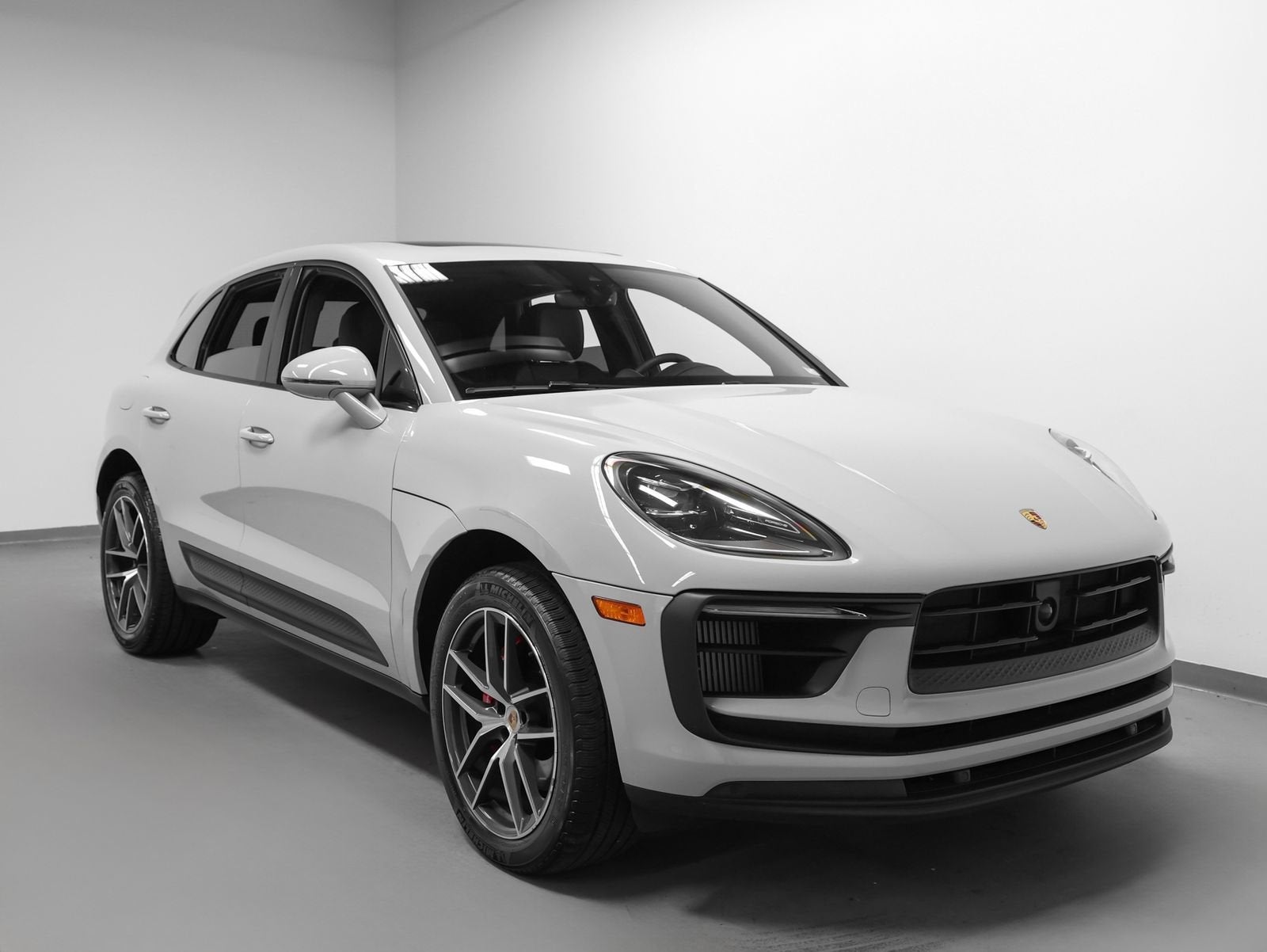 2024 Porsche Macan S