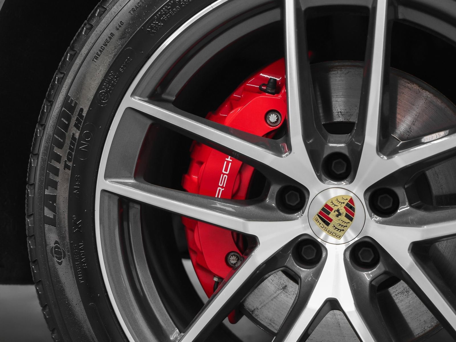 2024 Porsche Macan S