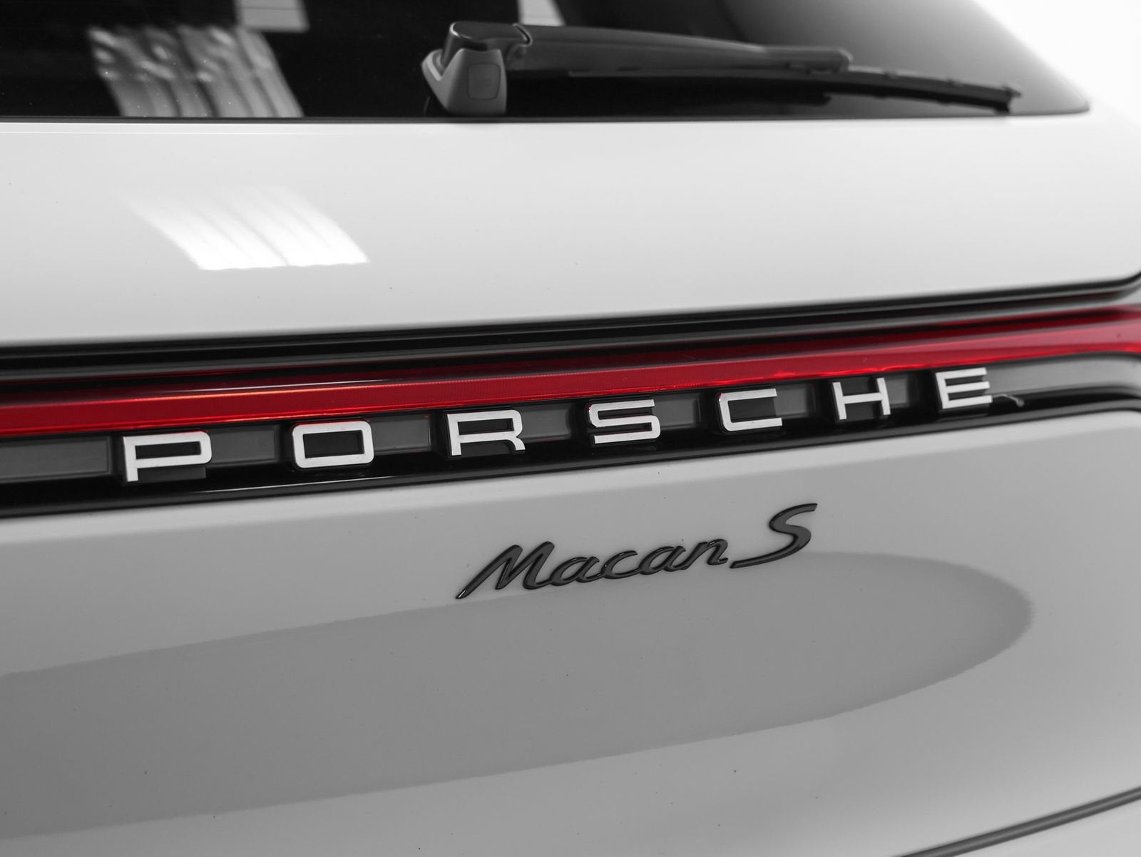 2024 Porsche Macan S