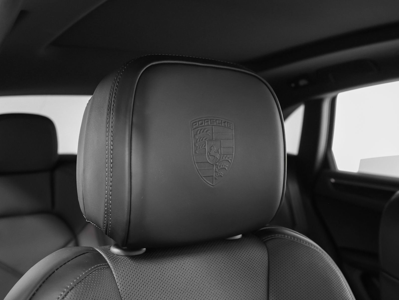 2024 Porsche Macan S