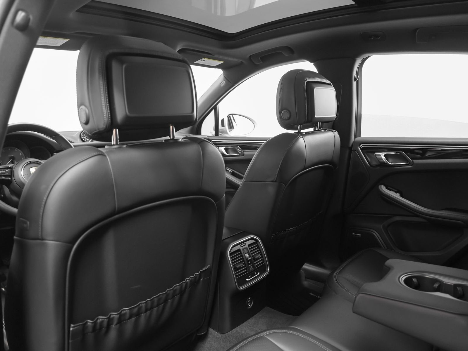 2024 Porsche Macan S