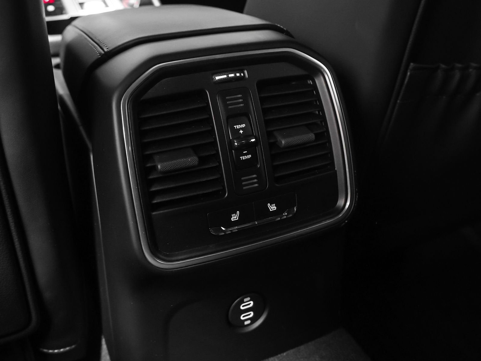 2024 Porsche Macan S