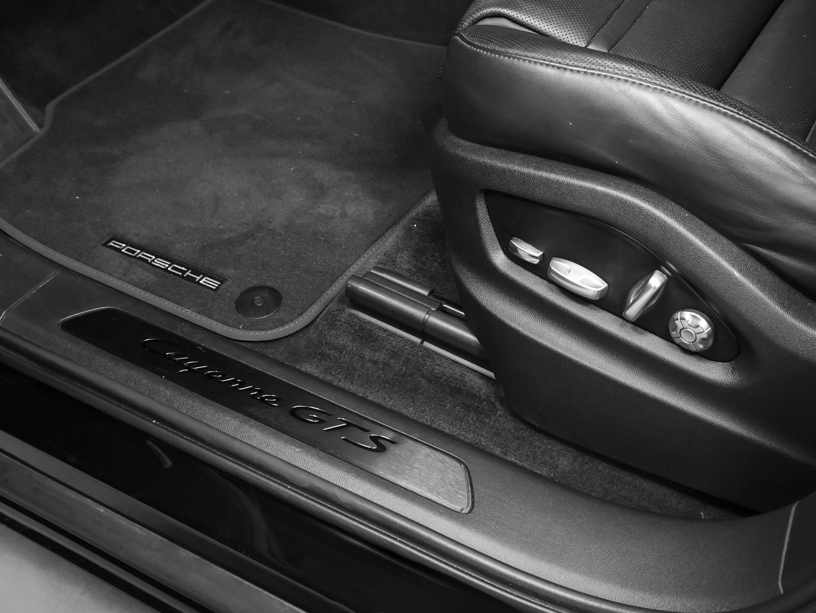 2021 Porsche Cayenne GTS