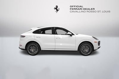 2022 Porsche Cayenne Base