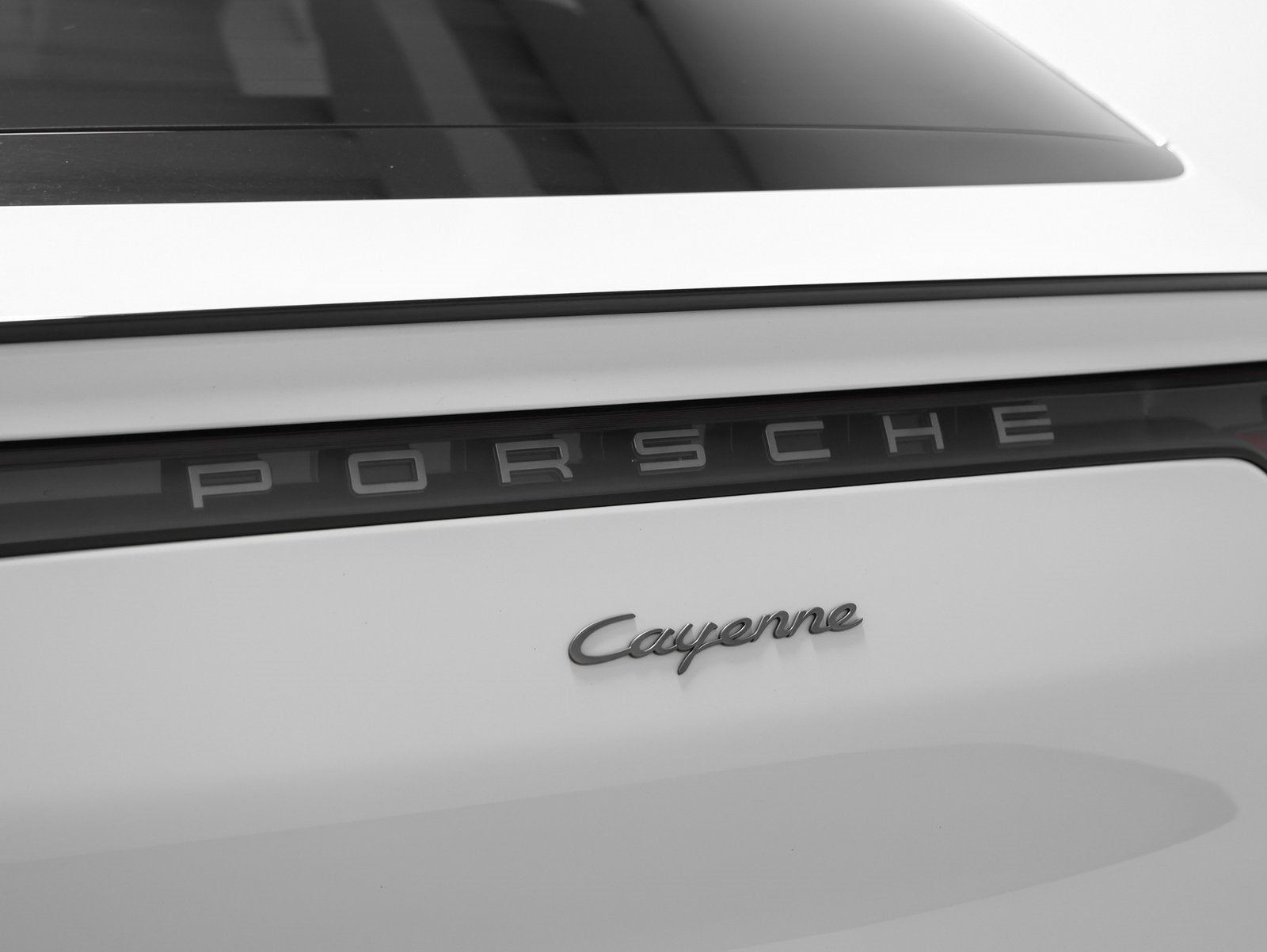 2022 Porsche Cayenne Base