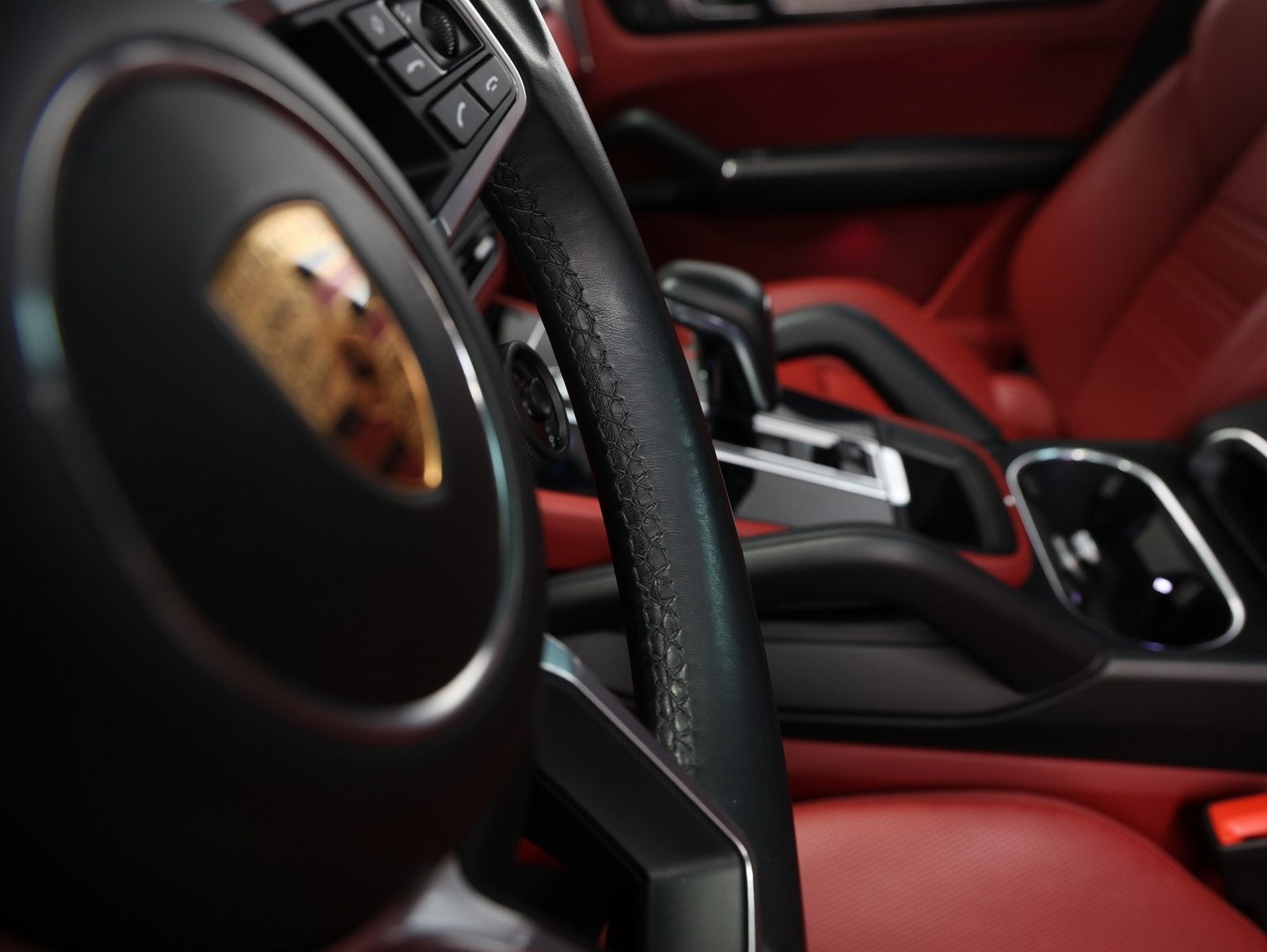 2022 Porsche Cayenne Base