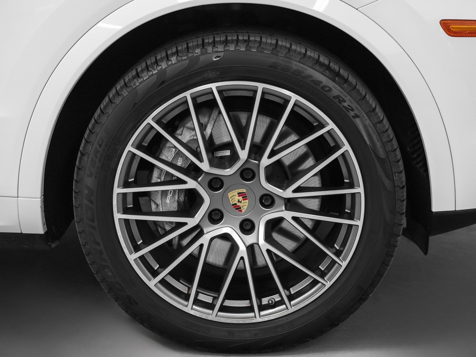 2022 Porsche Cayenne Base