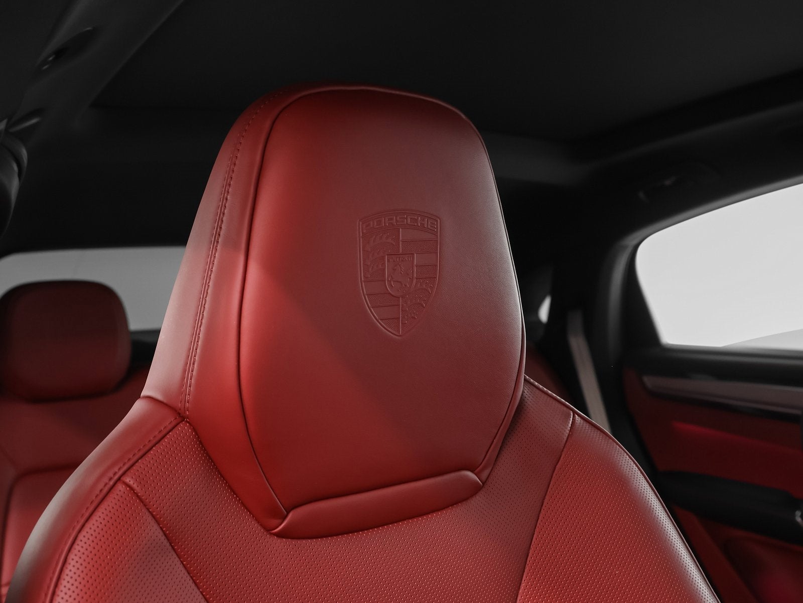 2022 Porsche Cayenne Base