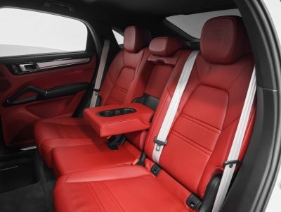 2022 Porsche Cayenne Base