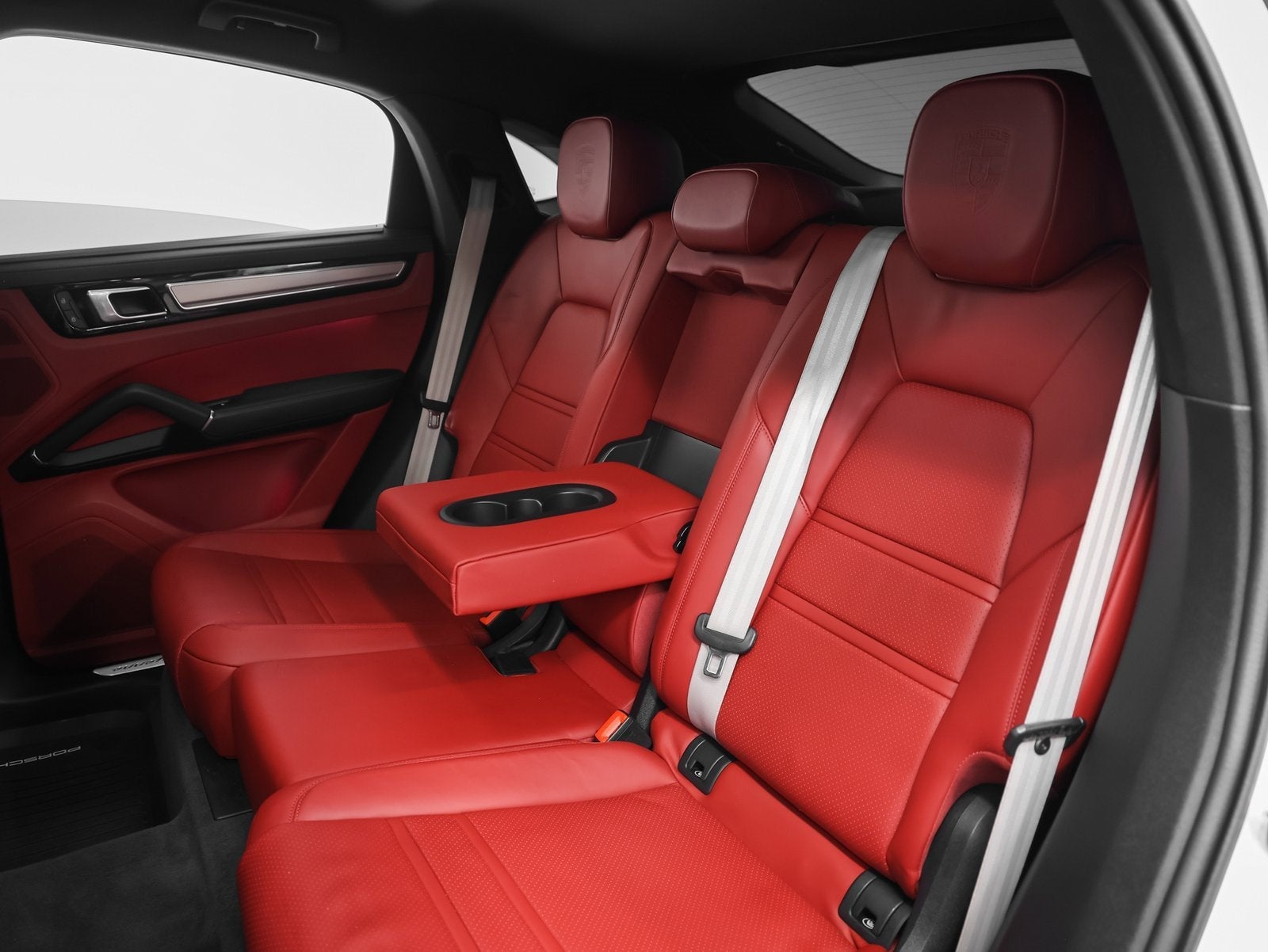 2022 Porsche Cayenne Base