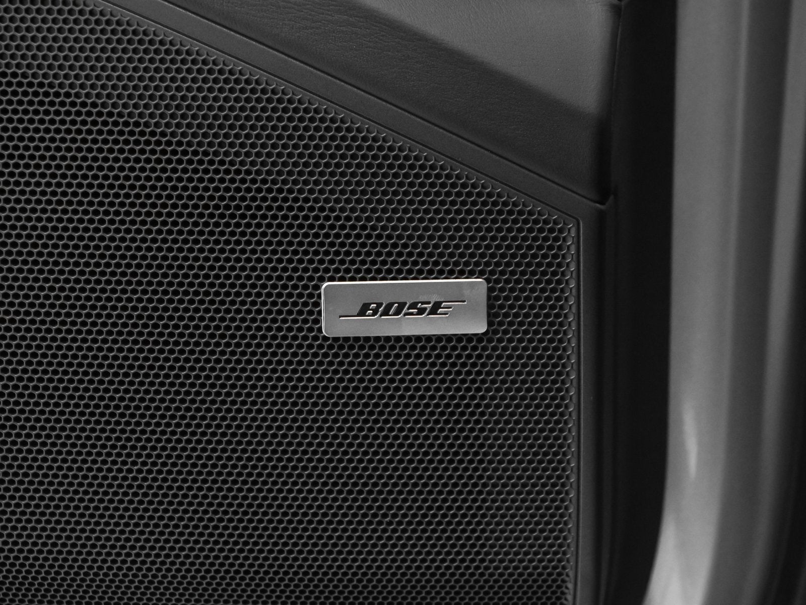 2025 Porsche Cayenne Base