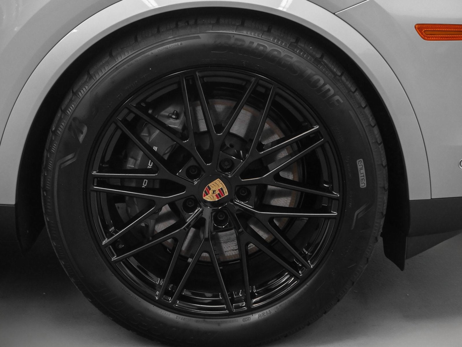 2025 Porsche Cayenne Base