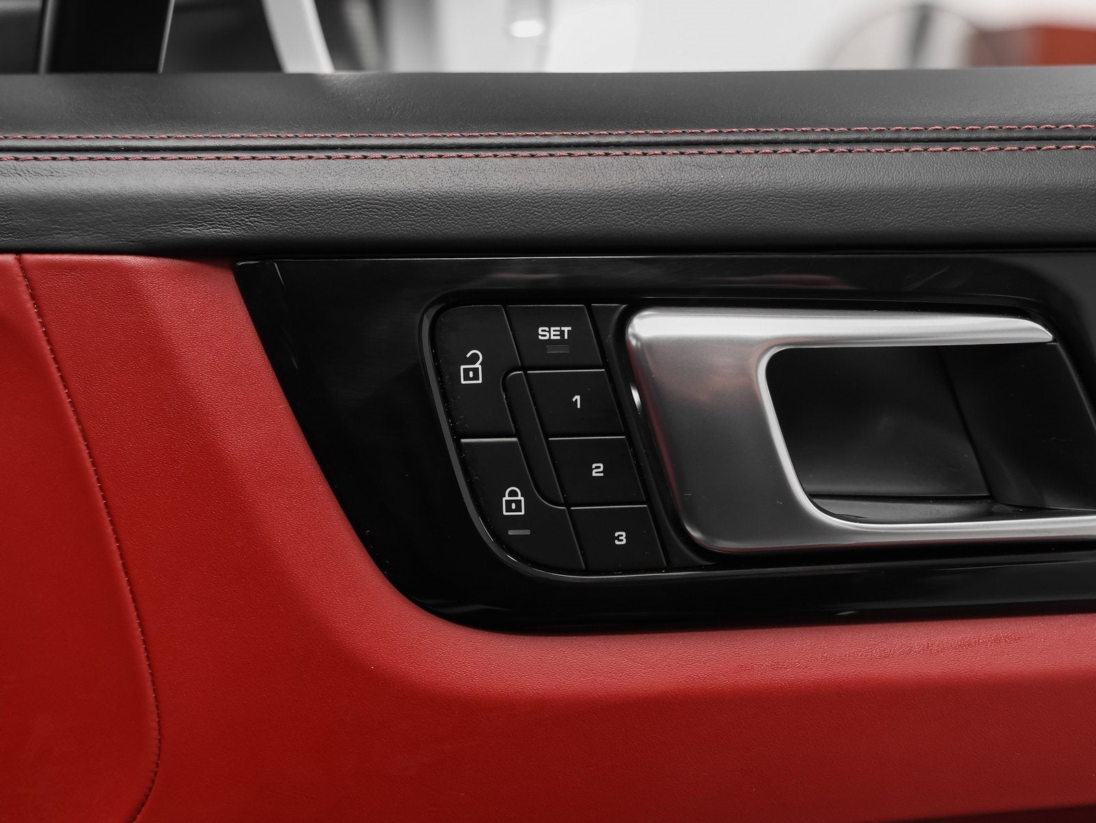 2022 Porsche Cayenne Platinum Edition