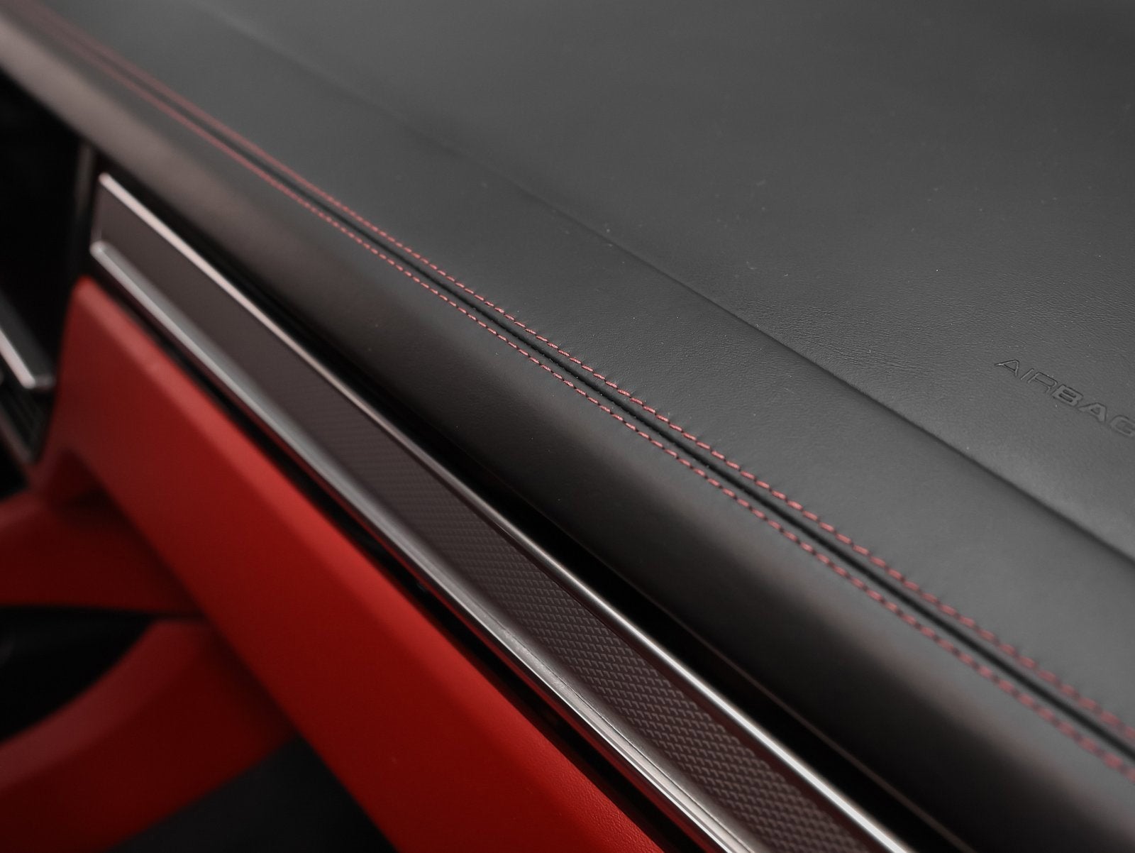 2022 Porsche Cayenne Platinum Edition