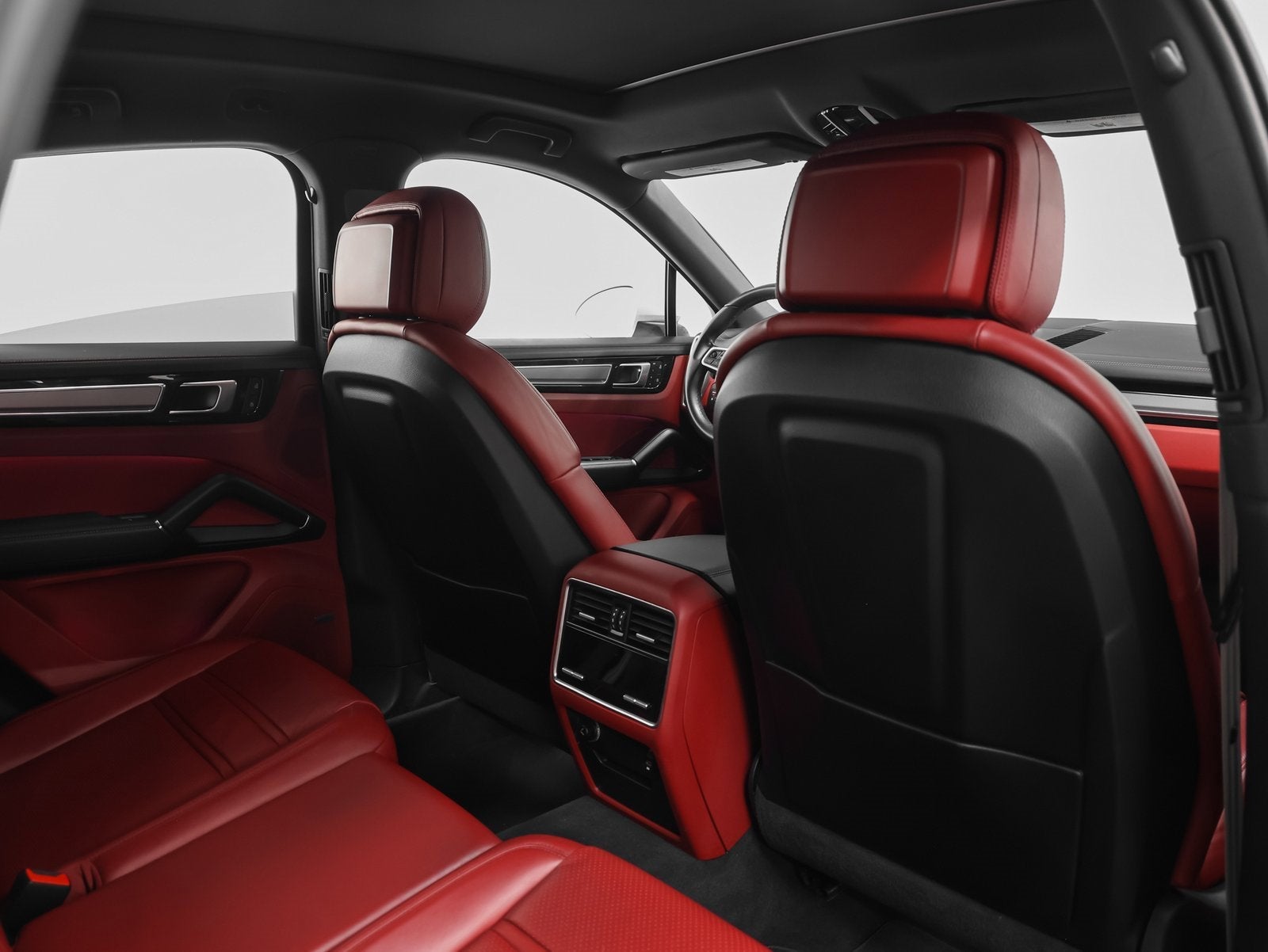 2022 Porsche Cayenne Platinum Edition