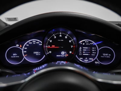 2022 Porsche Cayenne Platinum Edition