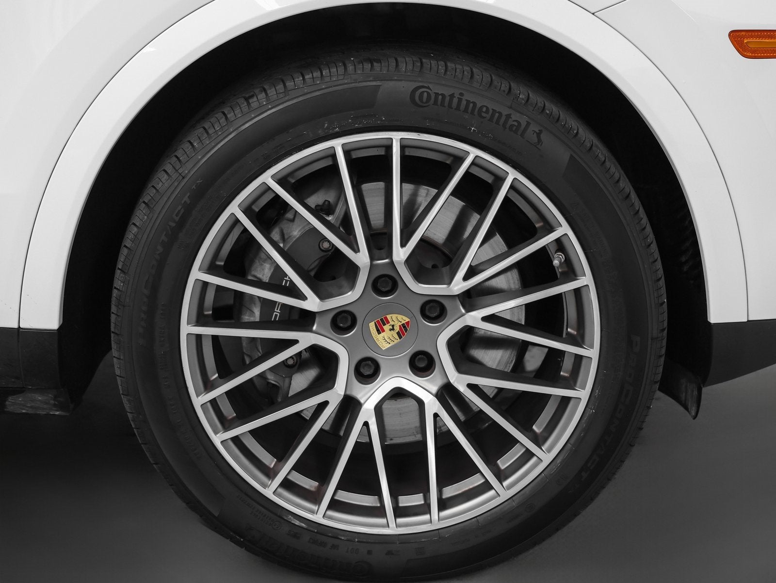 2022 Porsche Cayenne Platinum Edition