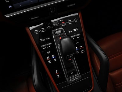 2022 Porsche Cayenne Platinum Edition