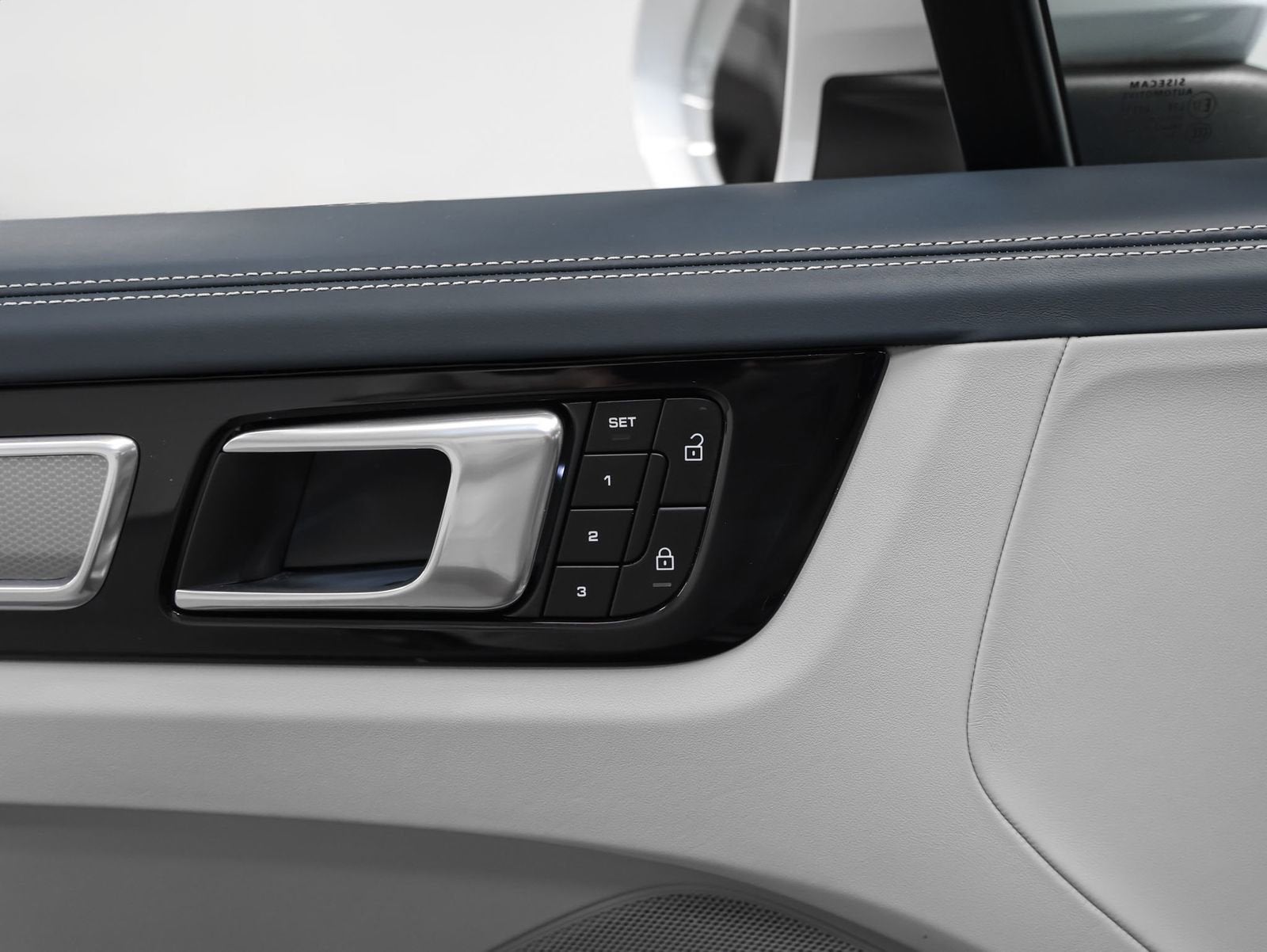 2023 Porsche Cayenne Base