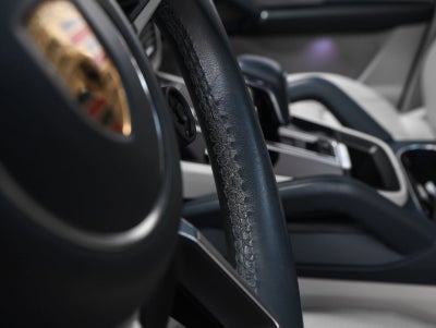 2023 Porsche Cayenne Base