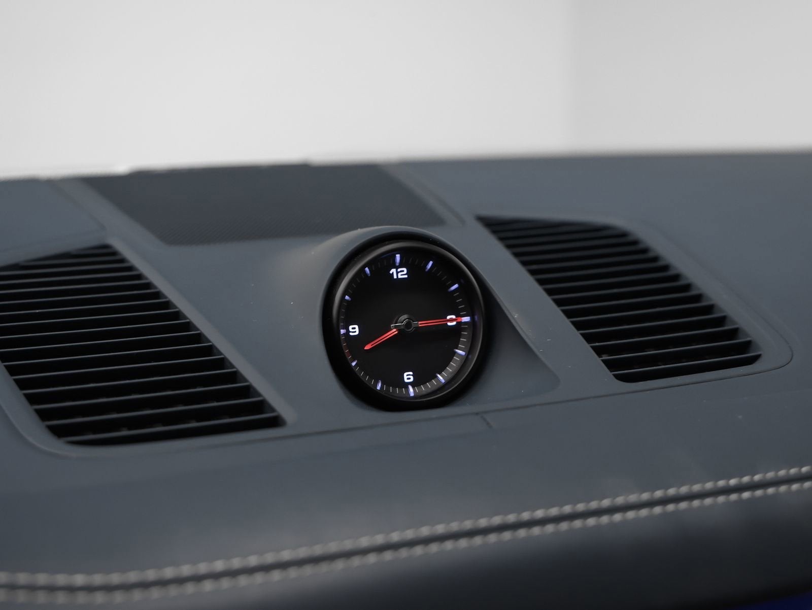 2023 Porsche Cayenne Base