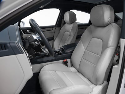 2023 Porsche Cayenne Base