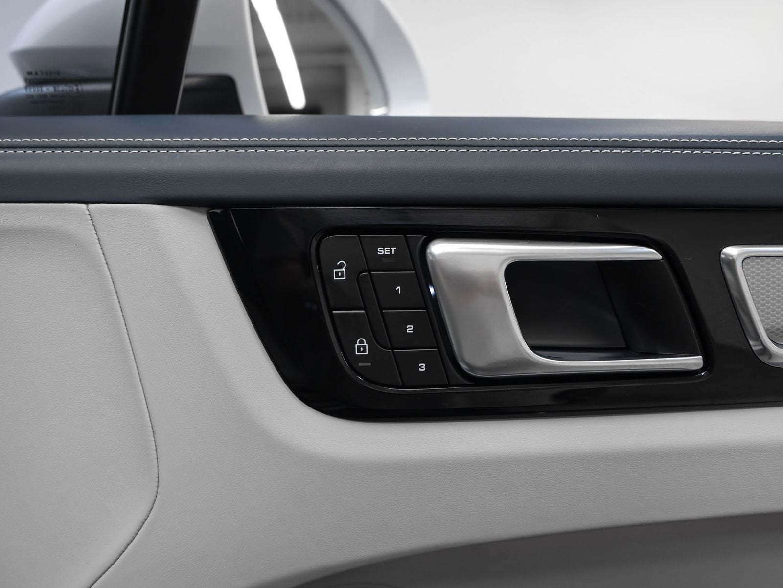 2023 Porsche Cayenne Base