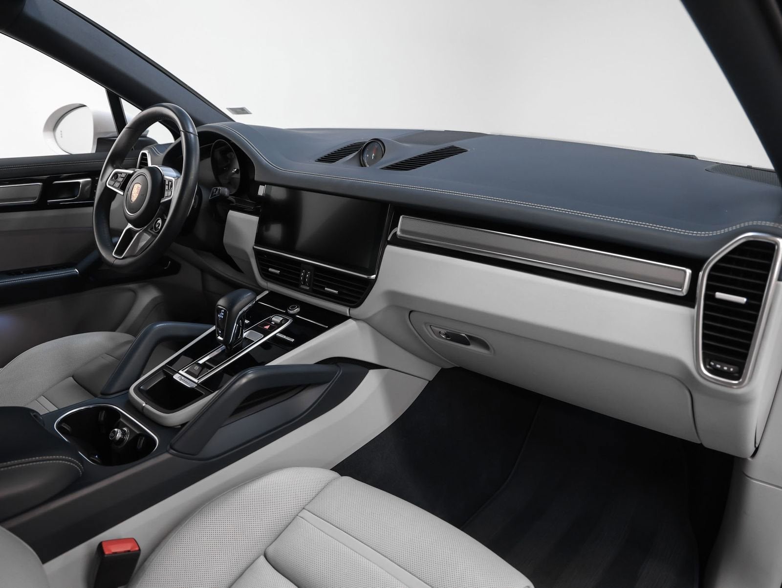 2023 Porsche Cayenne Base