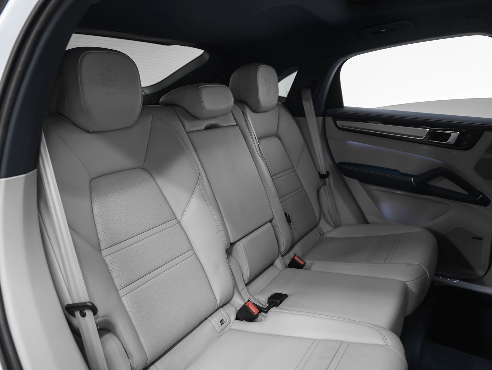 2023 Porsche Cayenne Base