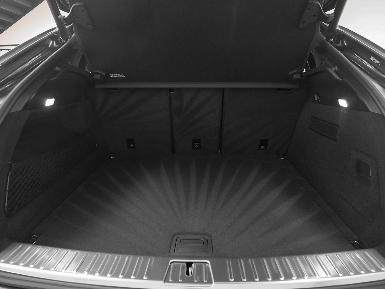 2025 Porsche Cayenne Base