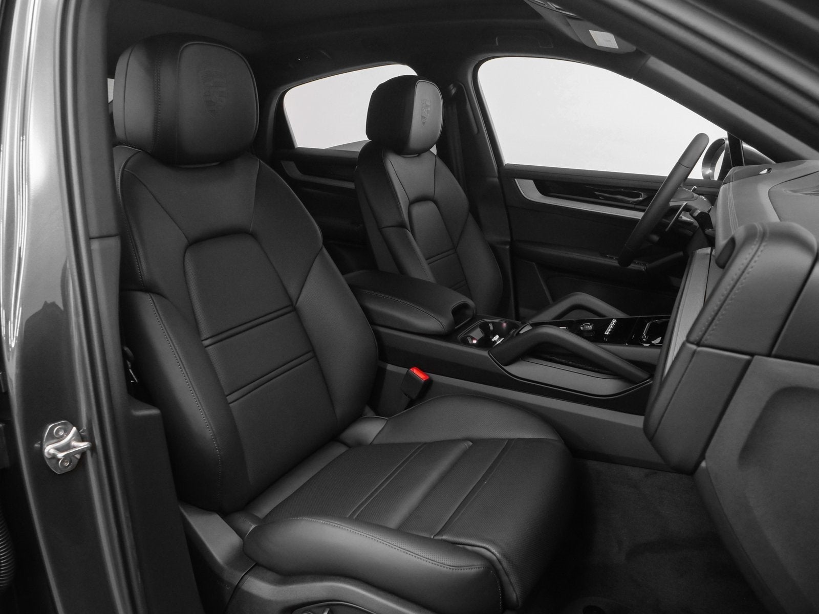 2025 Porsche Cayenne Base