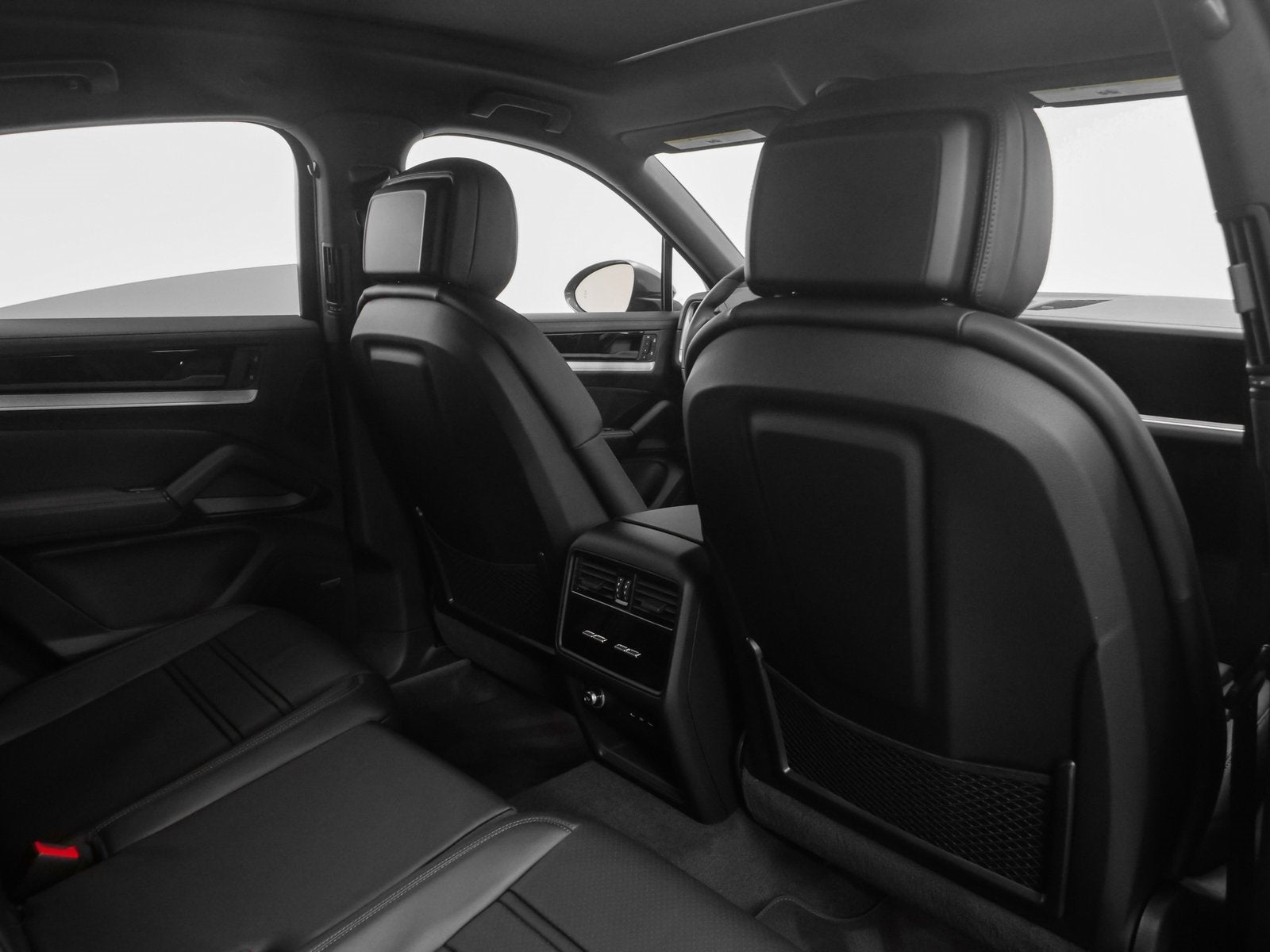 2025 Porsche Cayenne Base