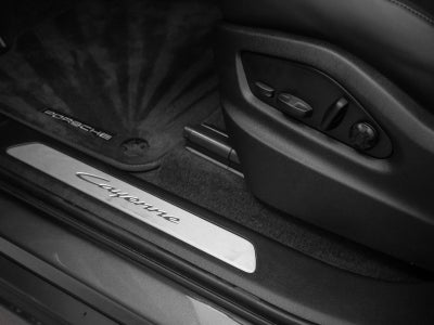 2025 Porsche Cayenne Base