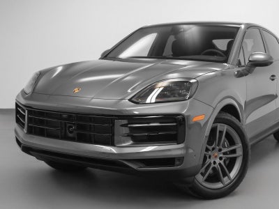 2025 Porsche Cayenne Base
